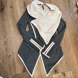 lululemon • fleece wrap